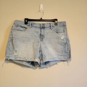 Gap Girlfriend Short Mid-Rise Women's Light Blue Distressed Denim Size 33